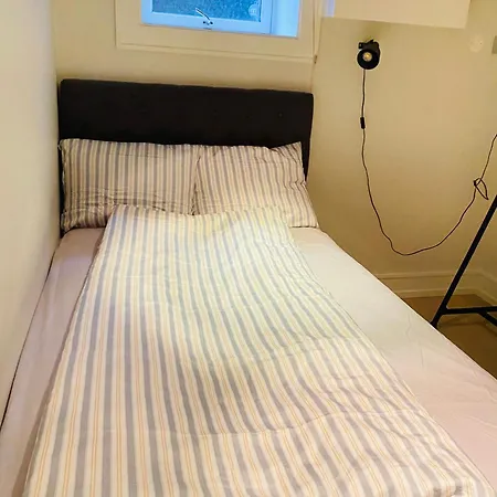 Koselig Med Flott Beliggehet Берген